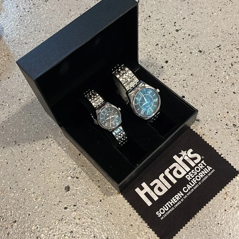 HARRAHS RESORT QUARTZ HIS AND HERS WRIST WATCHES NEW IN BOX
